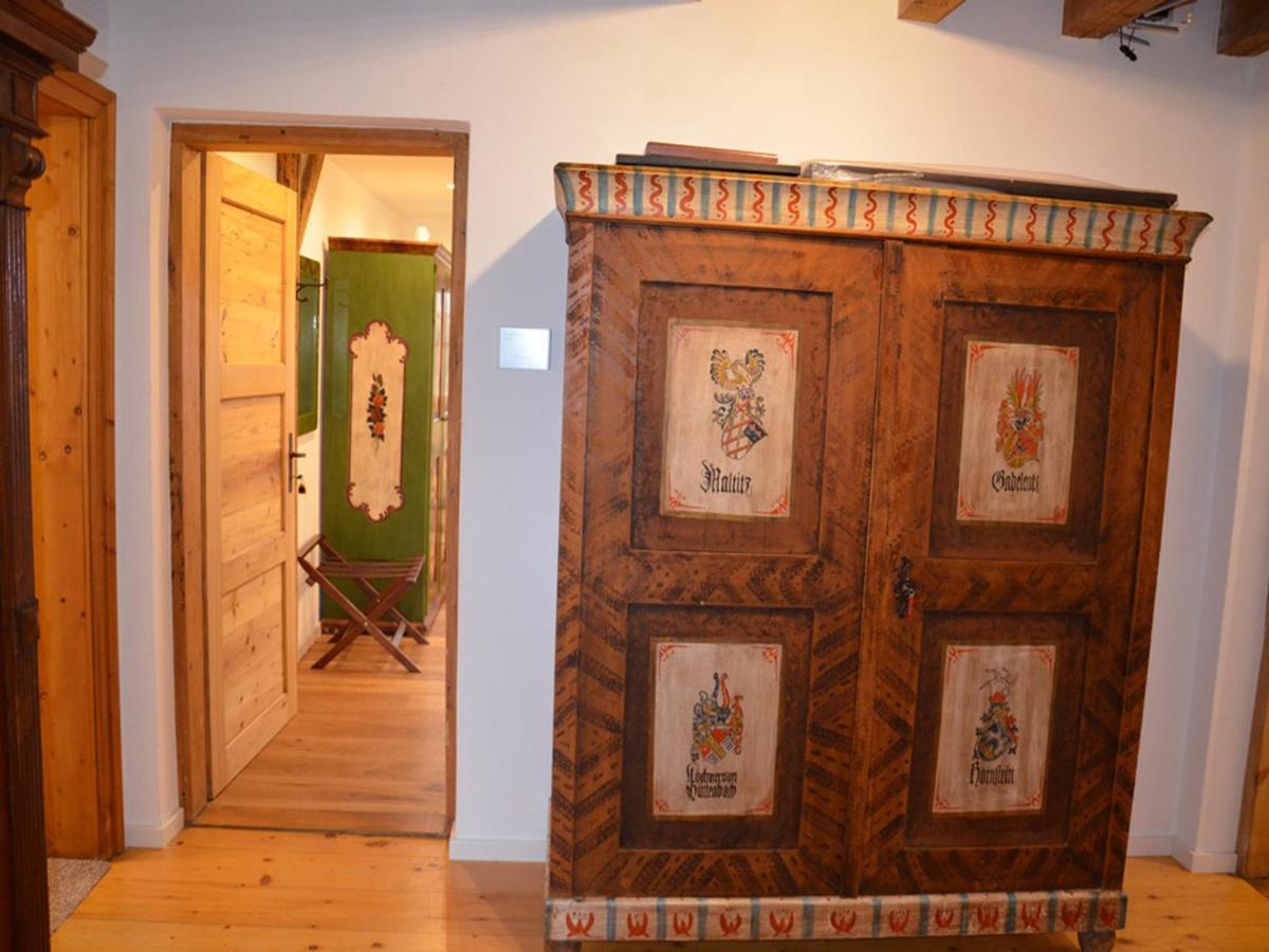 Landhof Angstl - Gaestezimmer Und Tagungsraum Höslwang 外观 照片