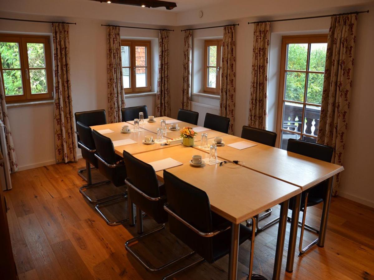 Landhof Angstl - Gaestezimmer Und Tagungsraum Höslwang 外观 照片