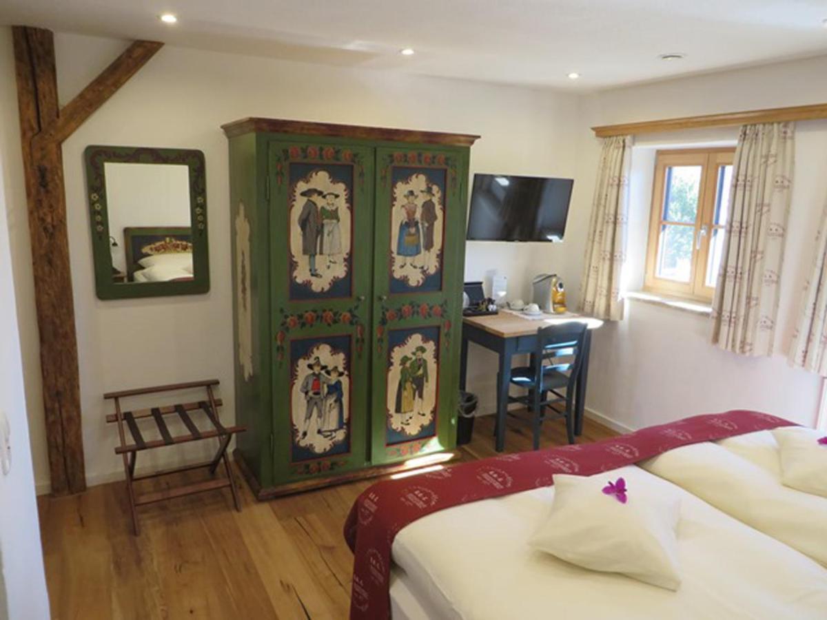 Landhof Angstl - Gaestezimmer Und Tagungsraum Höslwang 外观 照片
